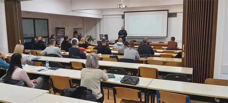 Slika /02_vijesti/2023/2 mjesec/prometni redari/2.jpg